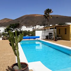 https://casa-para-ti.in-canary-islands.com