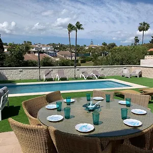 https://holiday-villa-sitio-de-calahonda-mijas-costa-costa-del-sol.1costadelsol.com